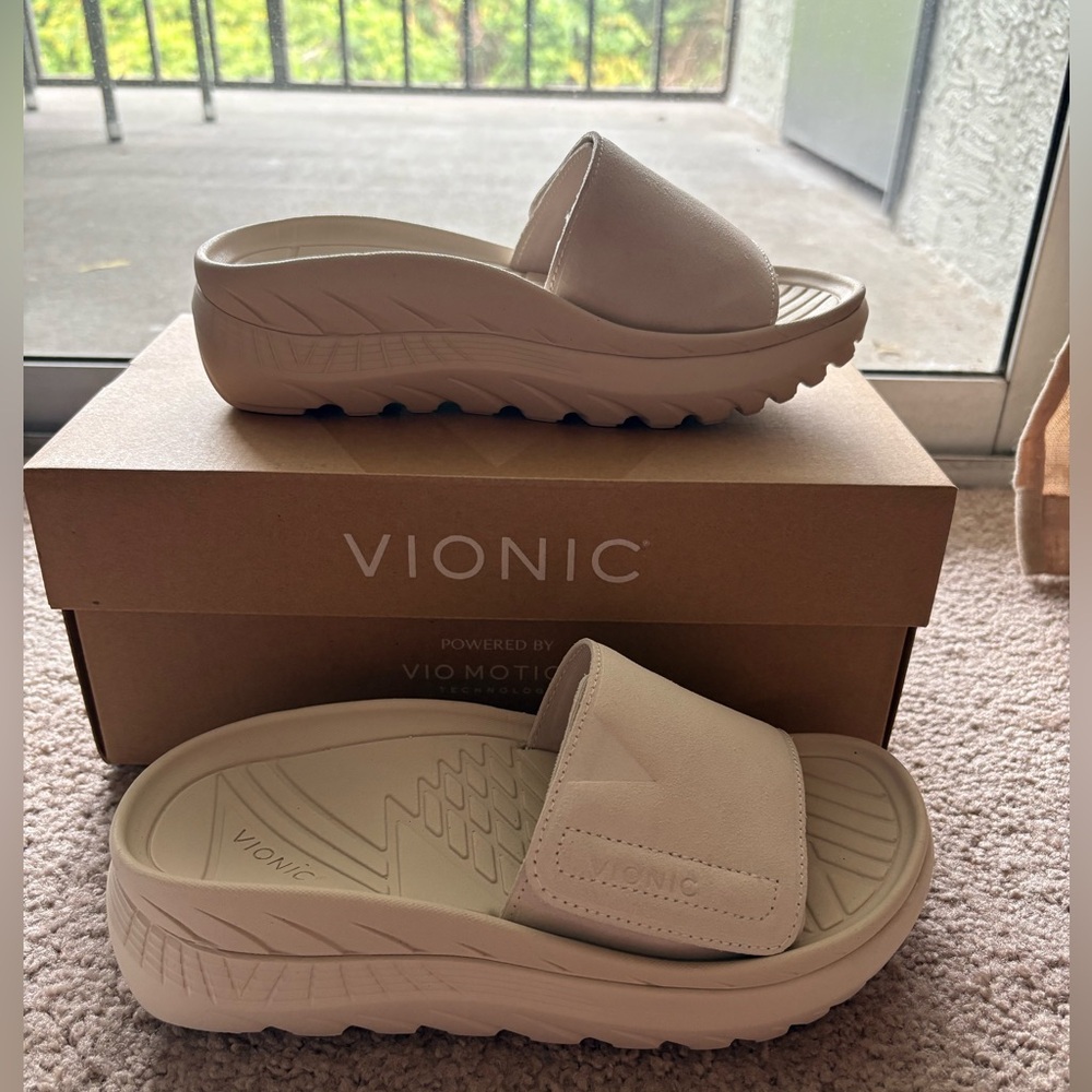 Vionic Slide Sandal